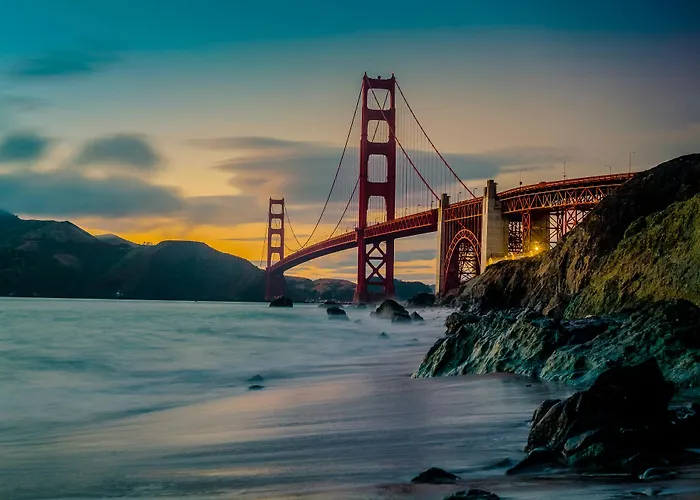 San Francisco New Year's Eve Guide 2026-2027: Events, Fireworks & Where to Stay