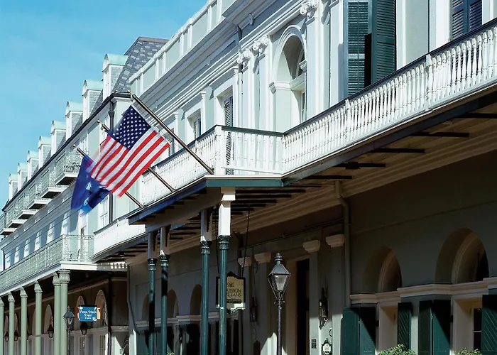 New Orleans New Year's Eve Guide 2026-2027: Events, Fireworks & Where to Stay