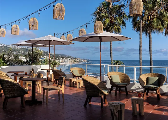 Laguna Beach New Year's Eve Guide 2026-2027: Events, Fireworks & Where to Stay